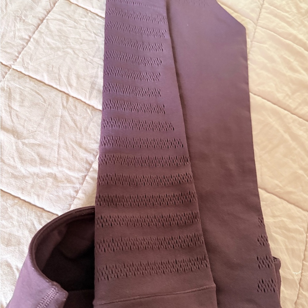 lululemon athletica Deep Plum Ribbed Seamless Leggings - Picture 5 of 11